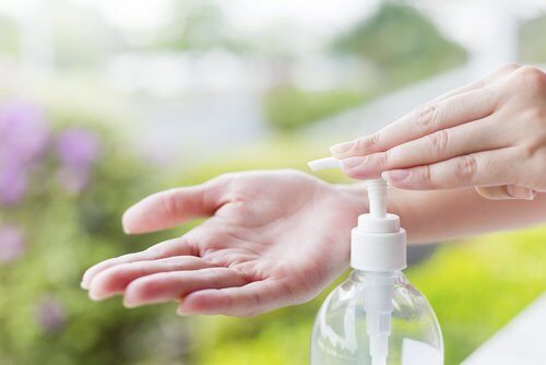 Săpunul antibacterian este unul dintre acele obiecte care pot afecta sănătatea