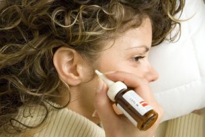 Îndepărtează cerumenul cu 7 remedii naturiste
