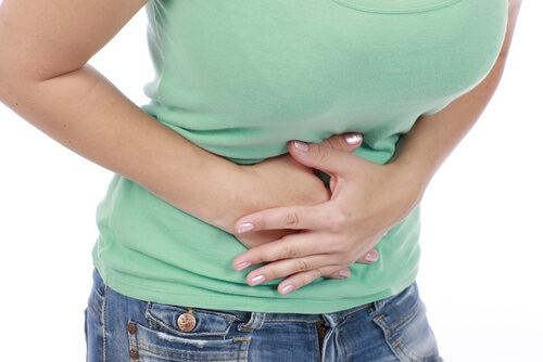 Probleme digestive sunt consecințele frecvente ale deshidratării