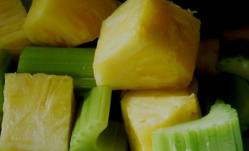 Combaterea artritei este unul dintre beneficiile consumului de ananas