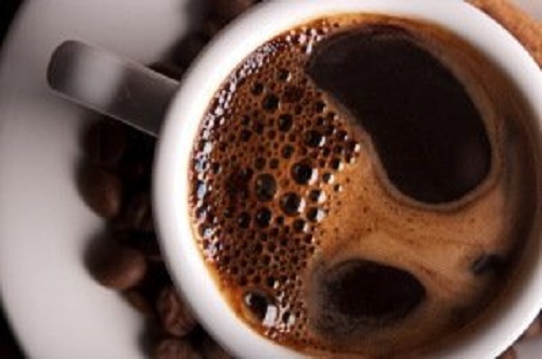 Cafeaua poate contribui la formarea pietrelor la rinichi