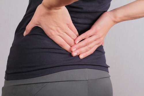 Kilogramele în plus suprasolicită coloana vertebrală