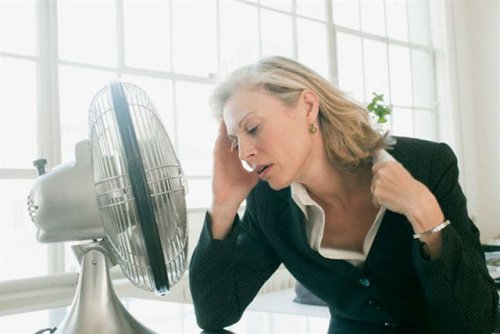 Menopauza precoce produce bufeuri