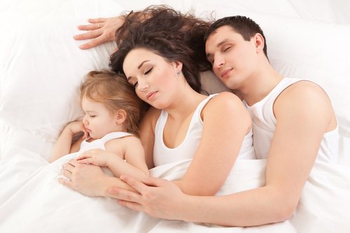 Vorbitul în somn poate fi deranjant pentru partenerul tău de viață
