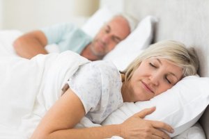 Vorbitul în somn – care sunt cauzele?