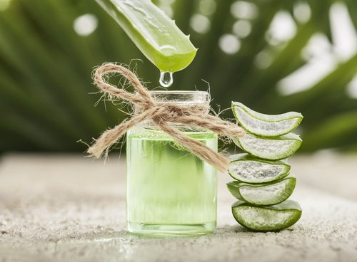 Gel de aloe vera pentru sprâncene mai groase