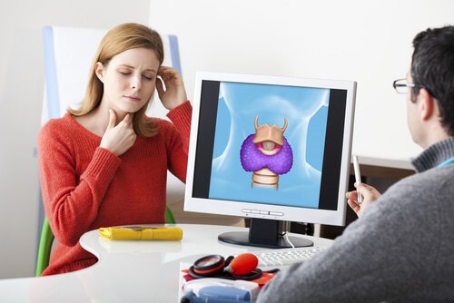 Printre altele, menstruațiile neregulate pot fi cauzate de glanda tiroidă