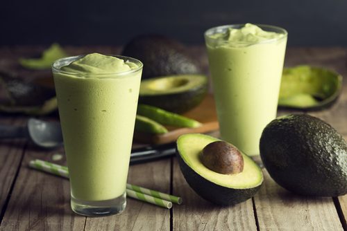 Smoothie cu avocado pentru slăbit și musculatură