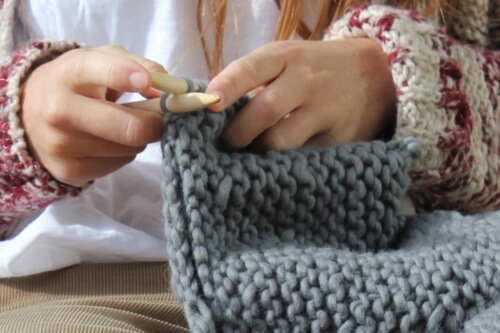 Beneficiile tricotatului – Terapia cu lână