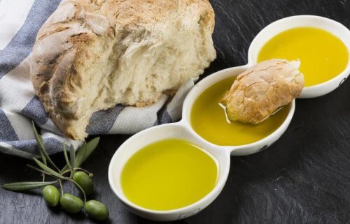 Pâine cu ulei de măsline – combinația ideală