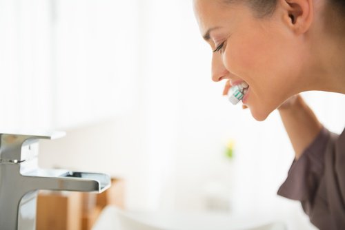 Utilizarea apei oxigenate pentru îmbunătățirea sănătății orale