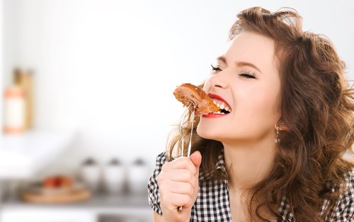 Cauze frecvente ale flatulenței precum mâncatul rapid
