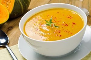 Cum să arzi grăsimea cu 5 supe delicioase