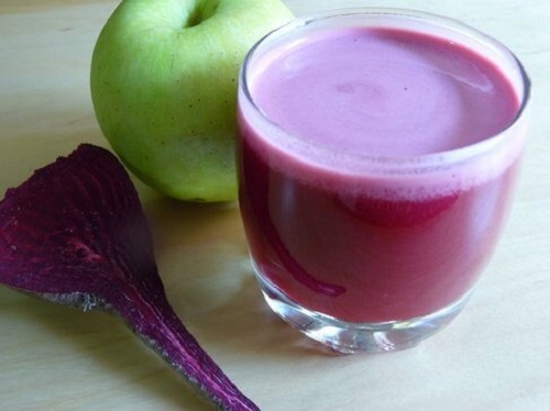 Un smoothie cu sfeclă și mere poate ameliora cârceii