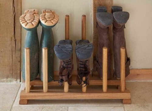 Suport de lemn pentru pantofi