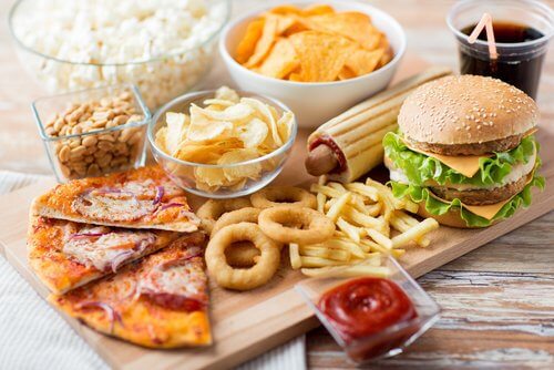 Alimentele pe bază de făină de grâu conțin multe calorii