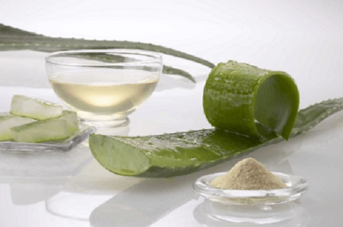 Aloe vera cu argilă ajută la întărirea părului