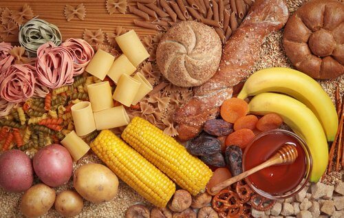 Carbohidrații trebuie consumați cu moderație în curele de slăbire