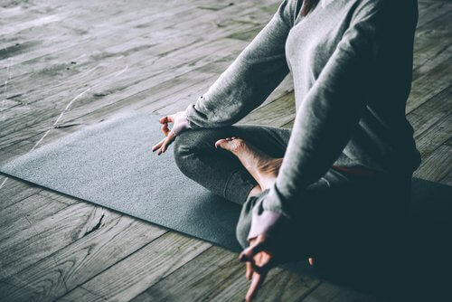 Yoga – 8 beneficii emoționale surprinzătoare