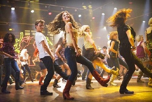 Zumba ajută la slăbit