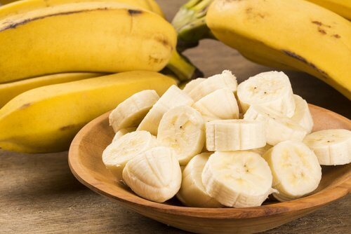 Bananele au un conținut ridicat de potasiu