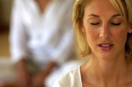 Meditatia mindfulness elimină stresul