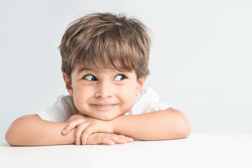 Migdalele înmuiate în apă sunt ideale pentru copii