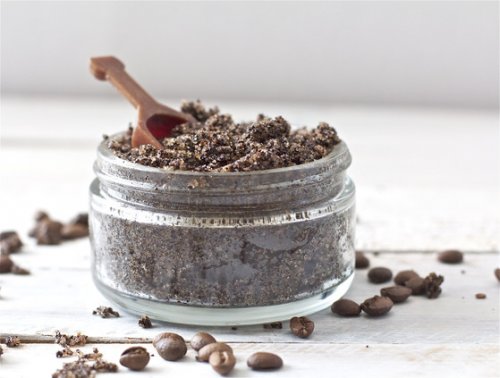 Trucuri ca să îndepărtezi părul facial cu cafea