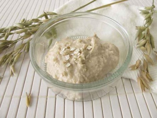 Ovăzul cu lapte este unul dintre cele mai bune tratamente exfoliante