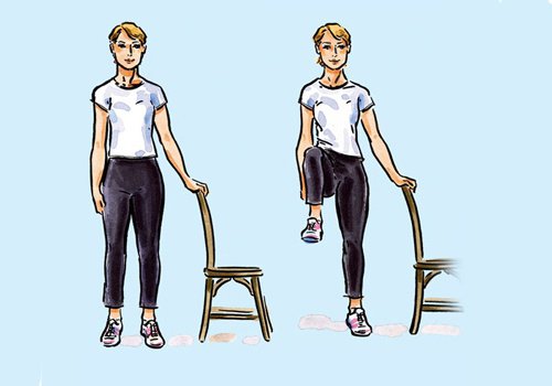 Cu un scaun, poți practica multe exerciții pentru tonifierea corpului