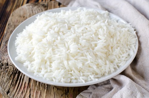 Printre altele, orezul alb poate cauza somnolența de după masă