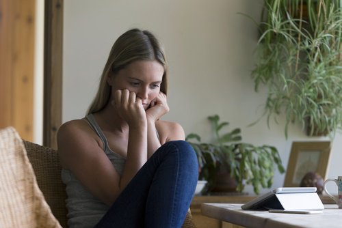 Durerile din timpul actului sexual pot fi cauzate de uscăciunea vaginală