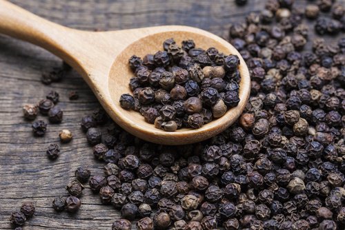 Piperul negru este unul dintre cele mai bune remedii naturale pentru vitiligo