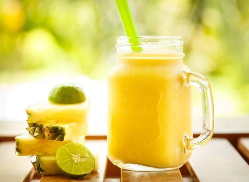 Smoothie natural pentru slăbit cu ananas