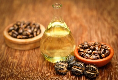 Balsam natural pentru alungirea genelor cu ulei de ricin