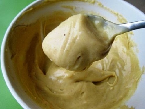 Cremă de banană și miere ușor de preparat