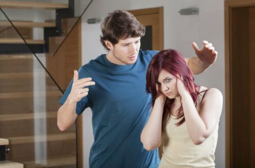 7 lucruri de nepermis într-o relație 7 lucruri de nepermis într-o relație