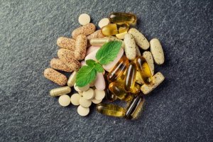 7 suplimente alimentare pe care trebuie să le iei zilnic