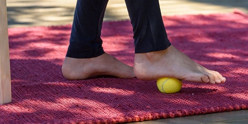 Minge de tenis pentru tratarea pintenilor calcaneeni
