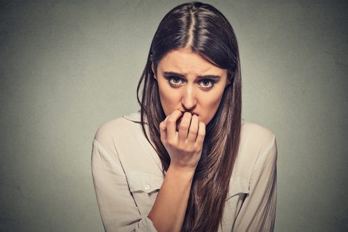 Modalități de a combate anxietatea prin acceptare