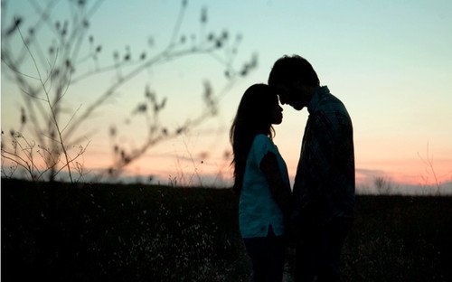 Relațiile de cuplu ale adolescenților trebuie să fie sănătoase