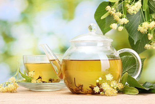 Remedii care relaxează sistemul nervos cu ceai de tei