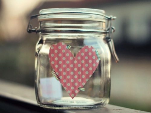 Borcanul fericirii ne ajută să ne exprimăm sentimentele