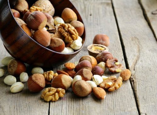 Cum să scapi de celulită cu fructe oleaginoase