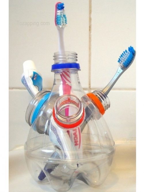 Reciclarea sticlelor de plastic în obiecte unice pentru baie