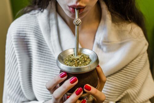 Știai că poți să slăbești cu yerba mate?