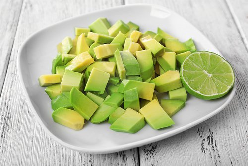 Alimente care combat anxietatea ca avocado