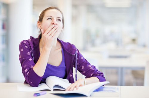 Dezechilibre hormonale ce afectează aspectul fizic și provoacă oboseală