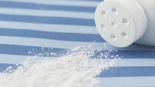 Folosirea pudrei de talc pe lista de obiceiuri de igienă intimă nocive