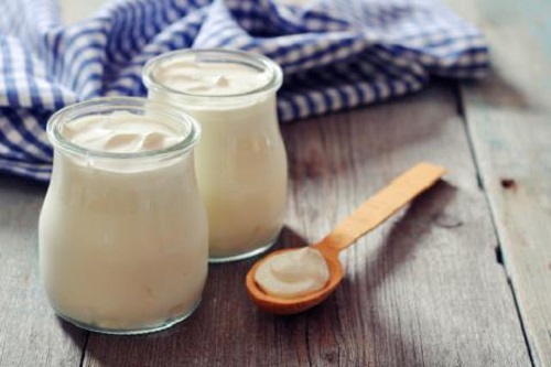 Iaurtul natural pe lista de remedii pentru mâncărimi și usturimi vaginale